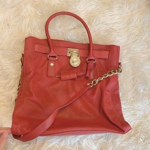 Michael Kors Hamilton large tote red